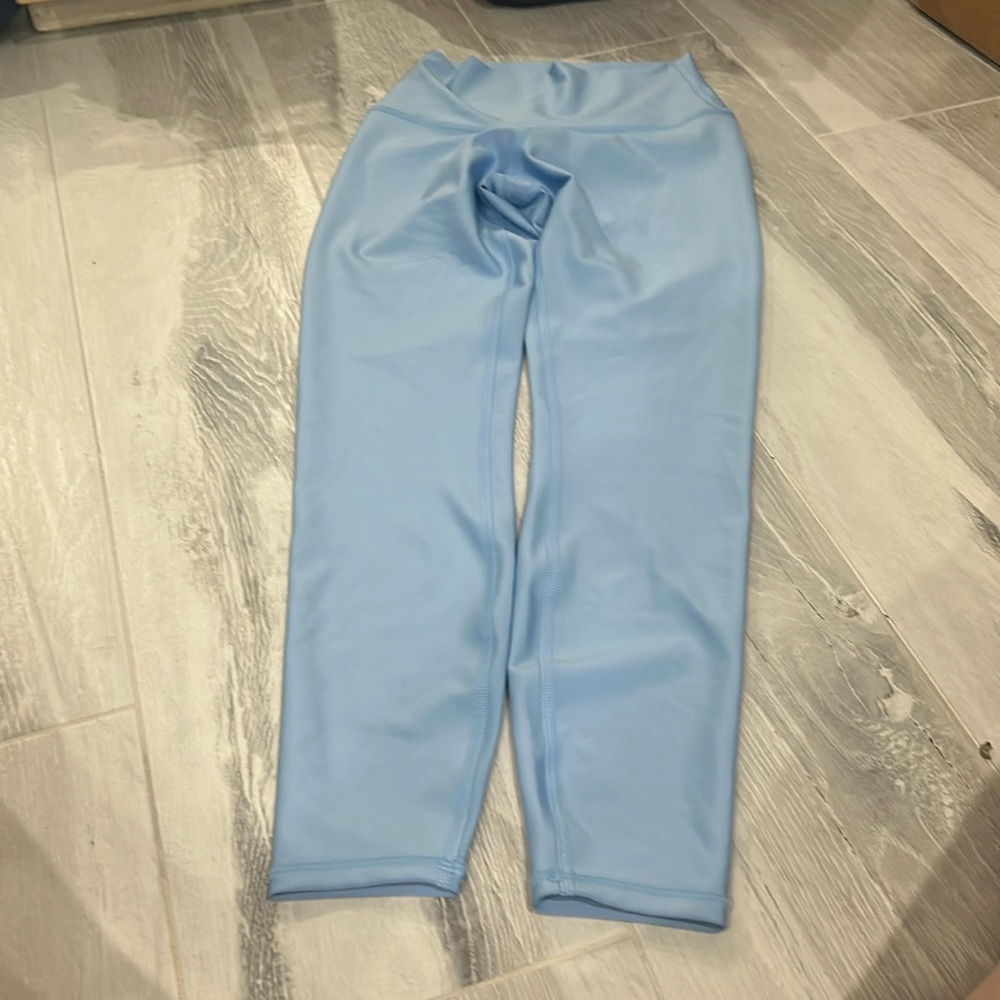 light blue metallic alo yoga leggings